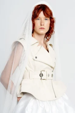 Sale Marques ' Almeida CINCHED OPEN NECK LEATHER BIKER VEST OFF-WHITE